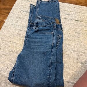 American Eagle Outfitters Straight-Leg Women's Jeans - Medium Blue